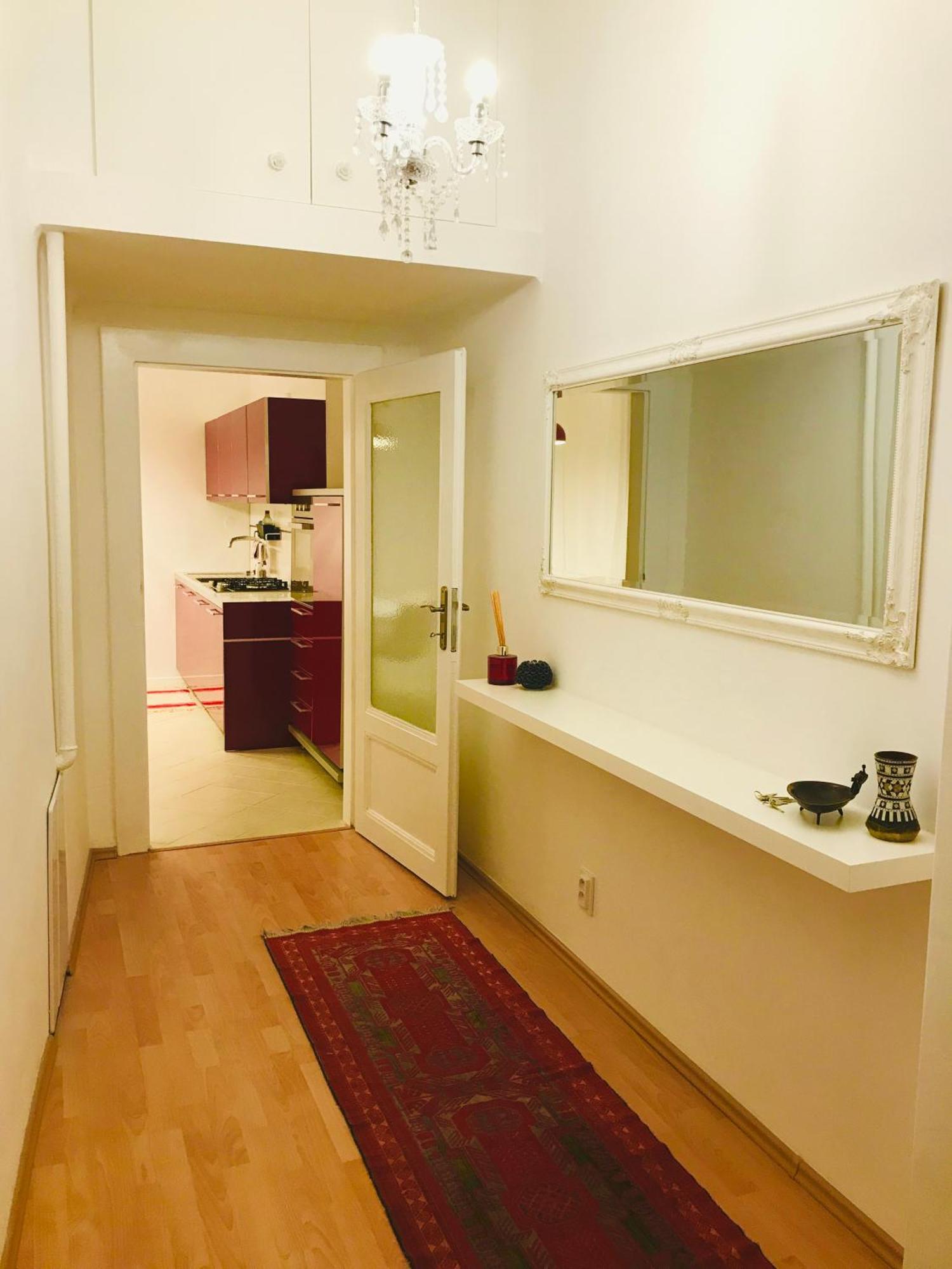 Blue Church Views - Central, Quiet, Bright - 4Th Floor Corner Apartment 125M2 Pressburg Exterior foto